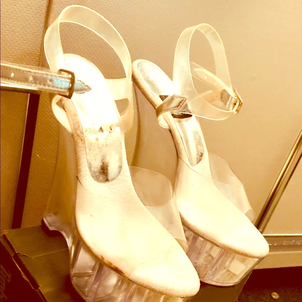 Shoes. Size 6 5 1/2 inch heels